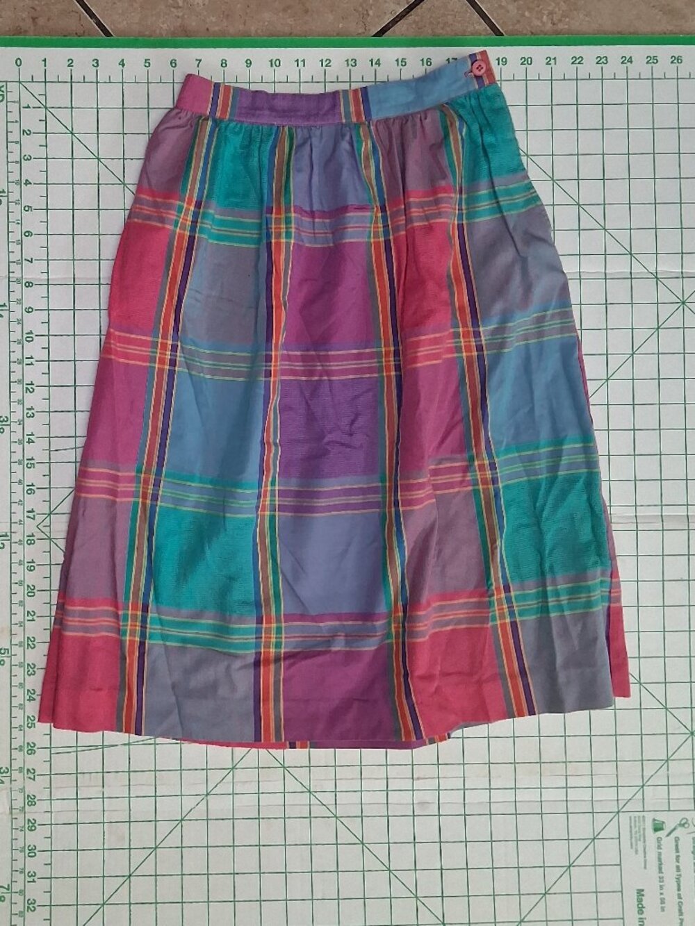 Vintage Personal Petites Colorful Plaid Skirt with Pockets